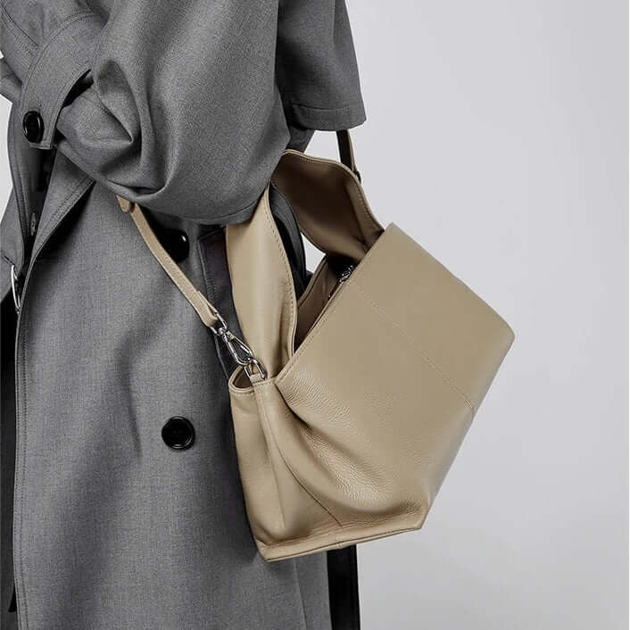 Bolsa 'Brionne' Sky Couro Legítimo